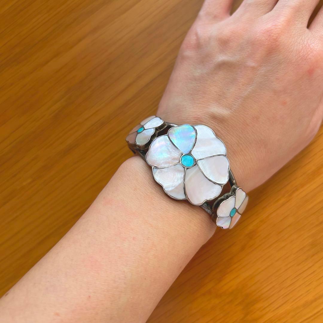 一点物！シェルとターコイズのインディアンジュエリーバングル