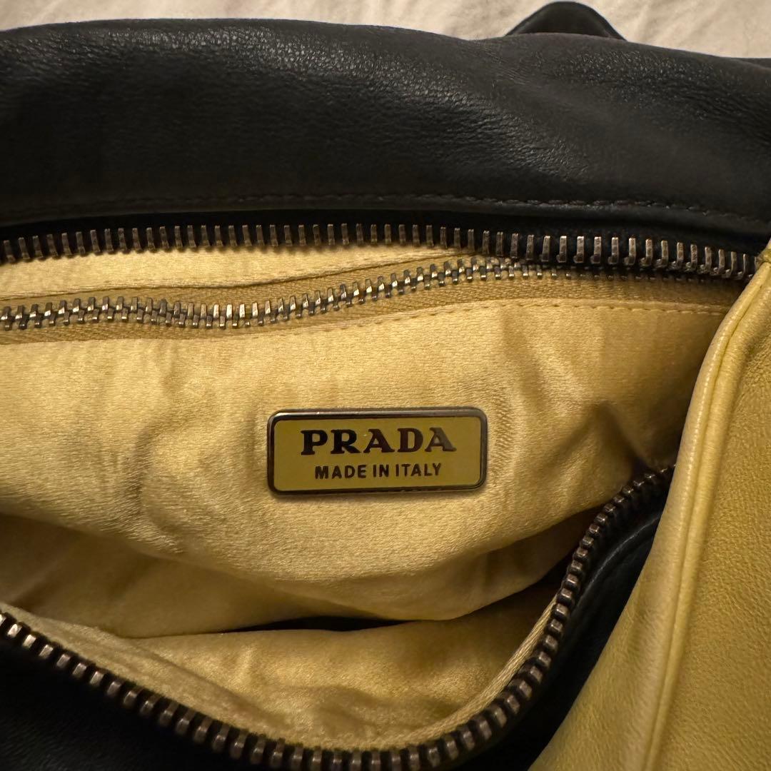 バッグ SS2001 PRADA archive leather handbag