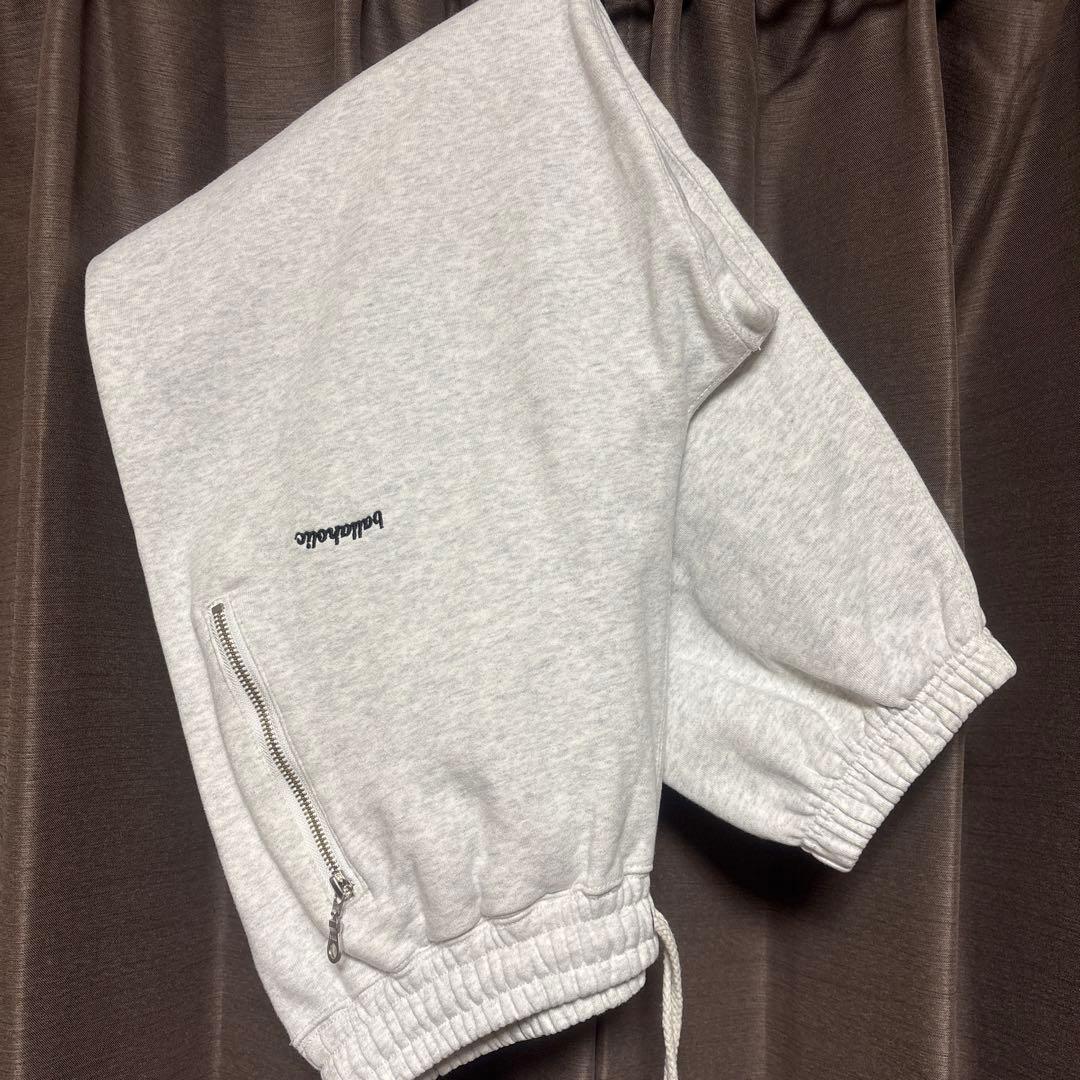 ballaholic ボーラホリックsmall logo sweat pants