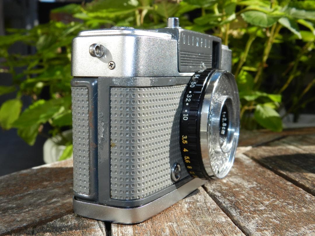 完動品　OLYMPUS PEN EE ハーフフィルムカメラ　即撮影可