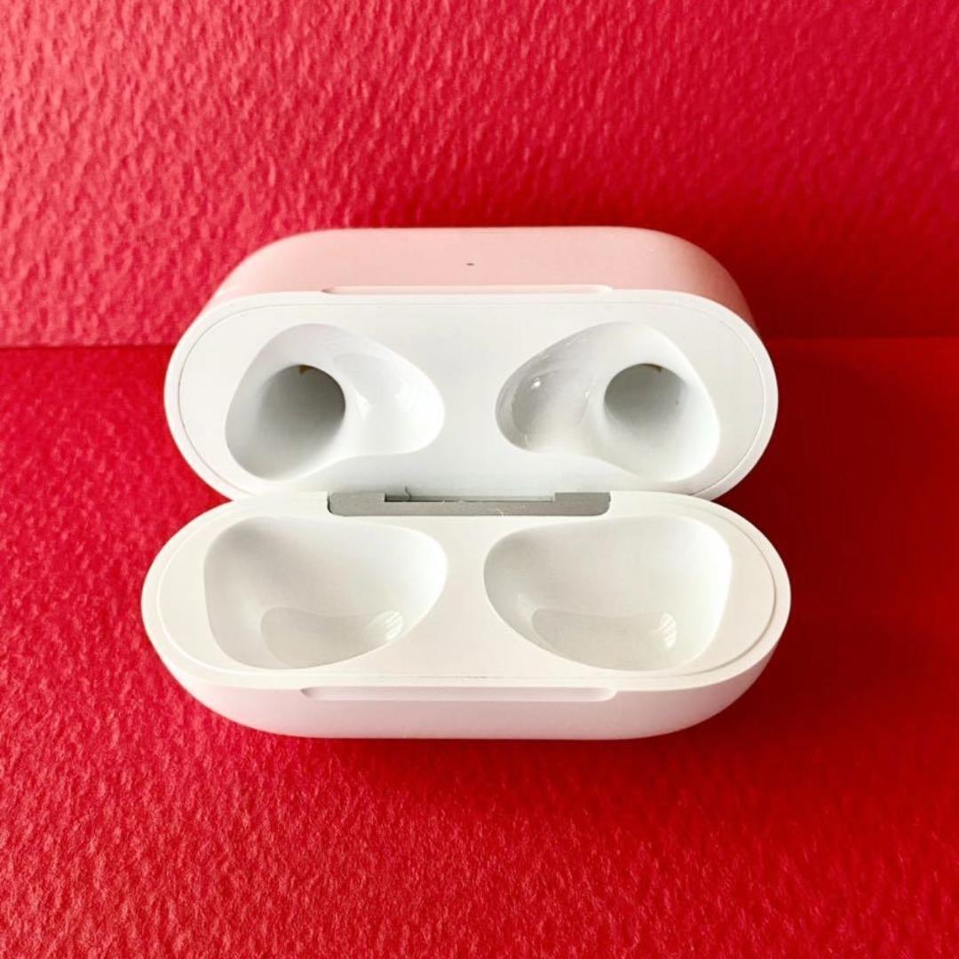 【Apple正規品】 エアーポッズ AirPods 第3世代 c297