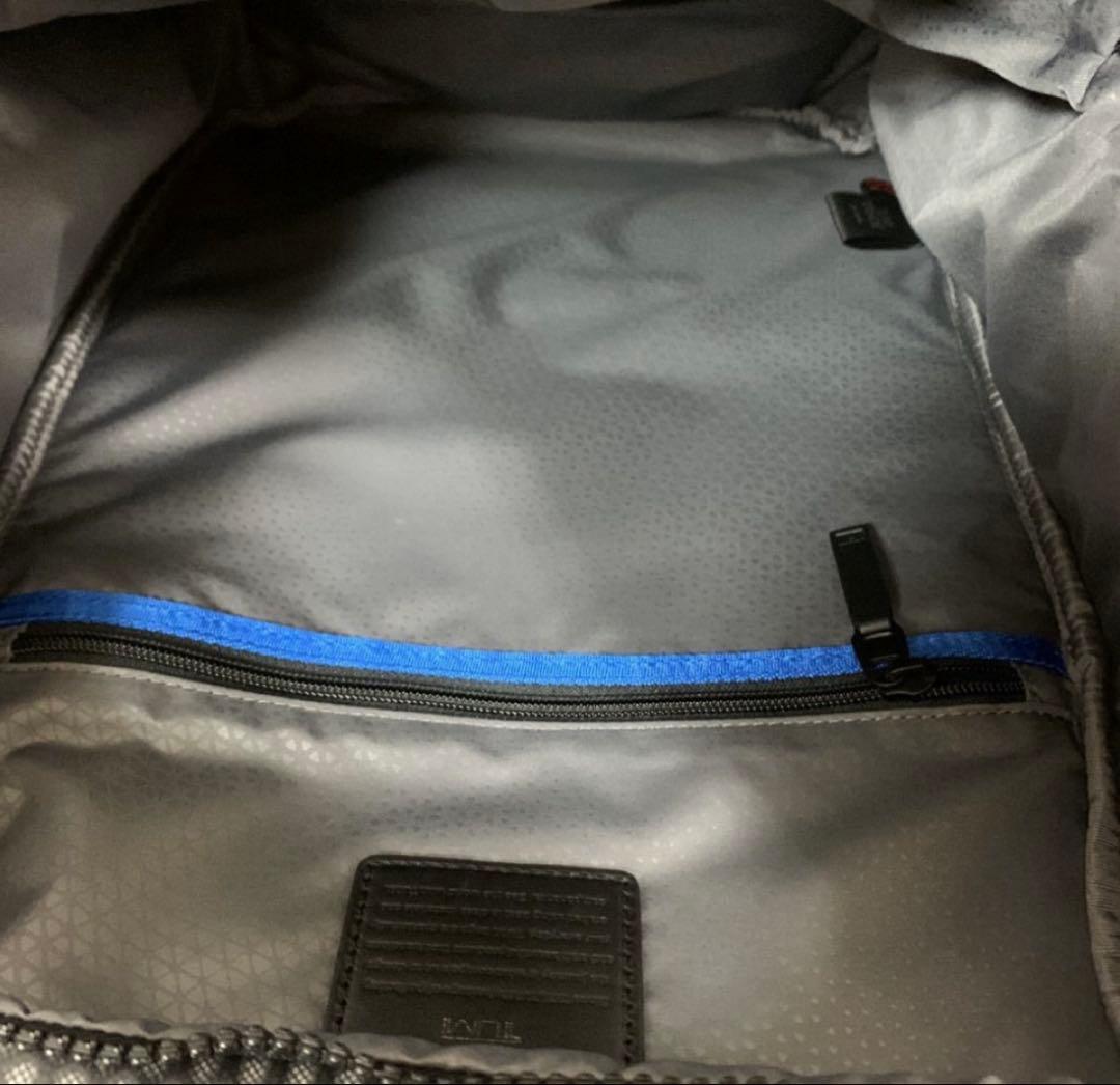 TUMI 「フィンチ」 レインカバー付き バックパック