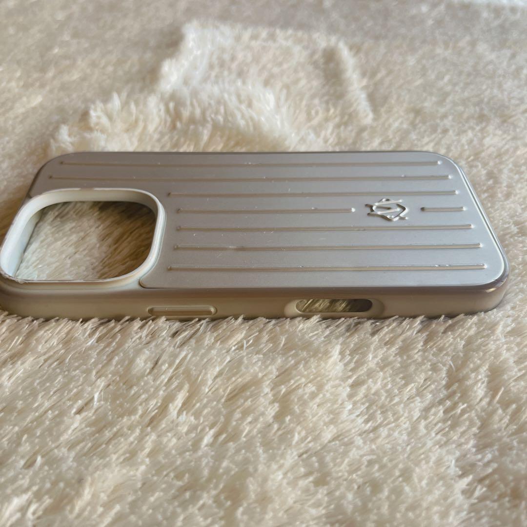 RIMOWA iPhone 16 Pro ケース シルバー　リモワ