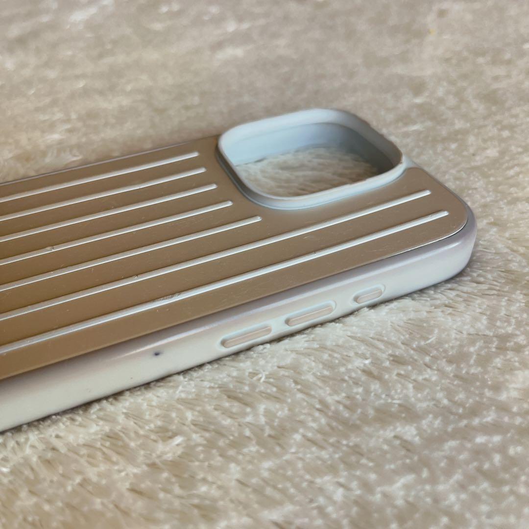 RIMOWA iPhone 16 Pro ケース シルバー　リモワ