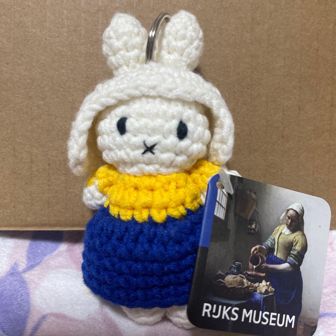 オランダ 限定 ミッフィー 真珠の耳飾りの少女 牛乳を注ぐ女