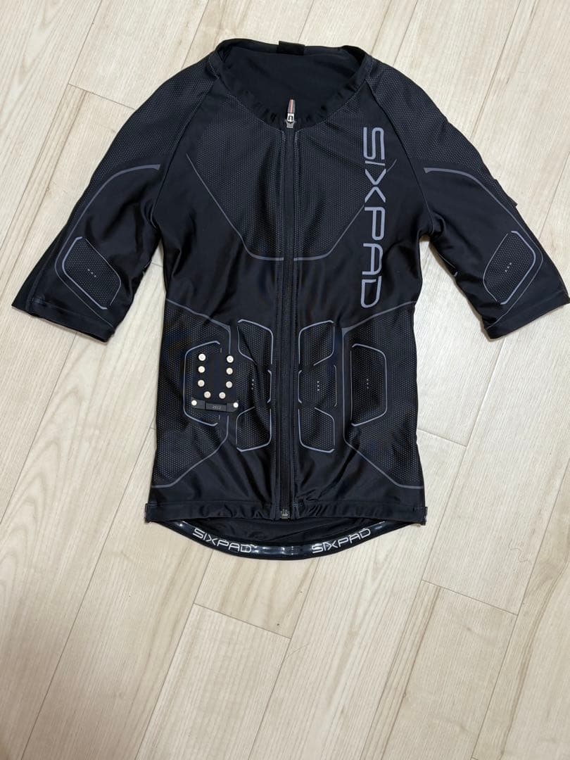 【送料無料】SIXPAD上下セット｜美品・動作良好・付属品充実！