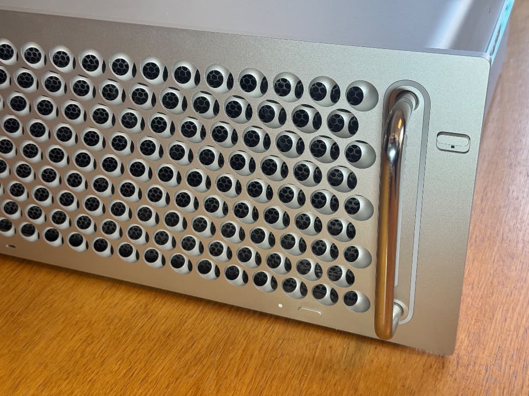 Mac Pro 2019 (ラックマウントバージョン)