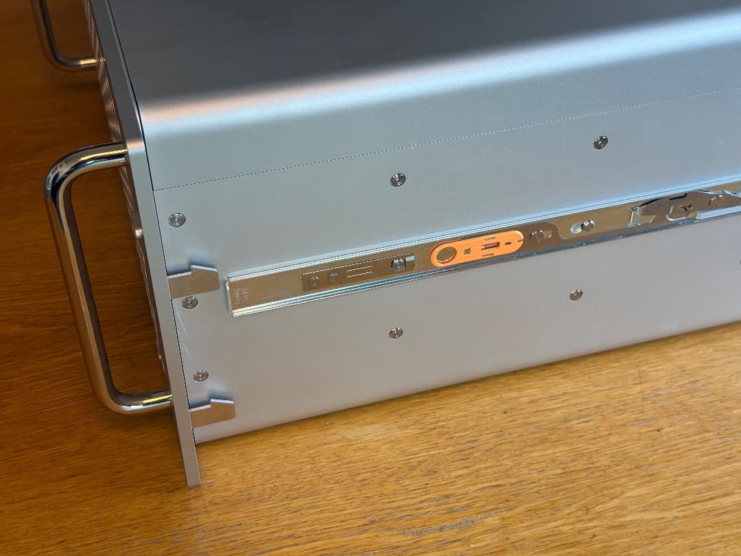 Mac Pro 2019 (ラックマウントバージョン)