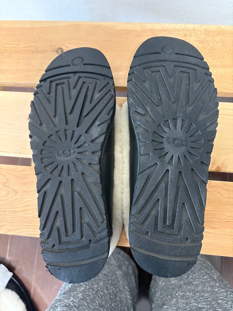 靴 UGG Zora Leather Ballet Flat 23.5