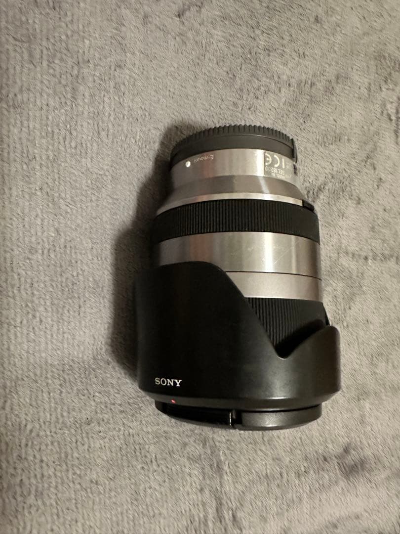 SONY E 18-200mm F3.5-6.3 OSS レンズ
