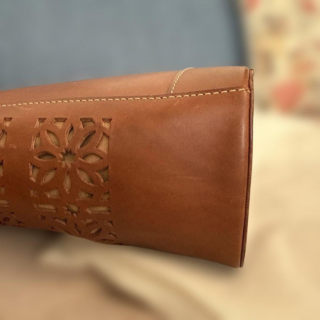 【未使用に近い】genten カットワークハンドバッグ