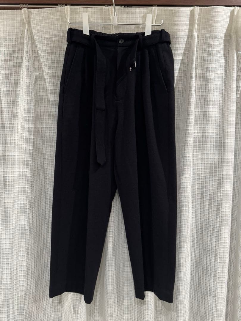 パンツ Cornier WOOL SILK NEP BELTED PANTS