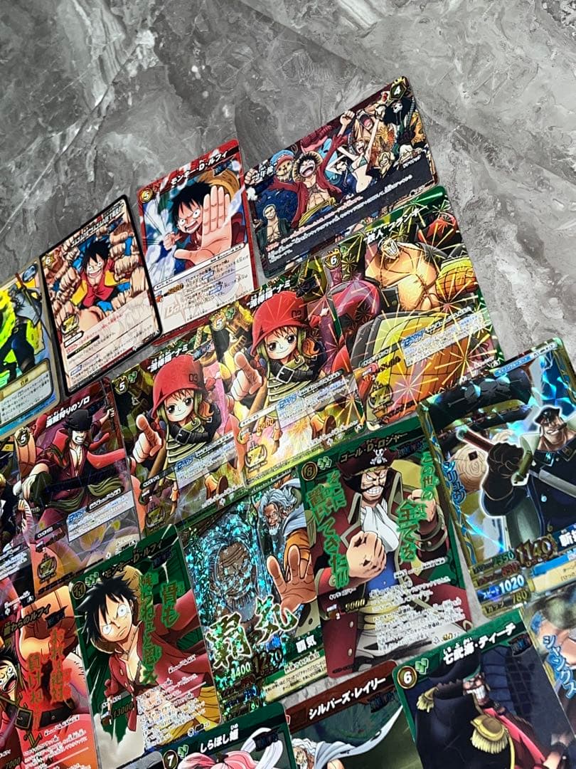 希少　限定品　ミラバト　ワンピース　ミラクルバトルカードダス 　ルフィ　ゾロ