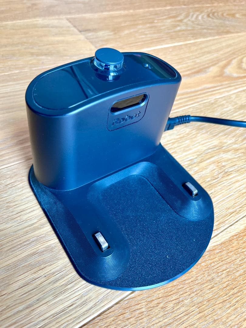 iRobot ルンバ i7（ロボット掃除機）