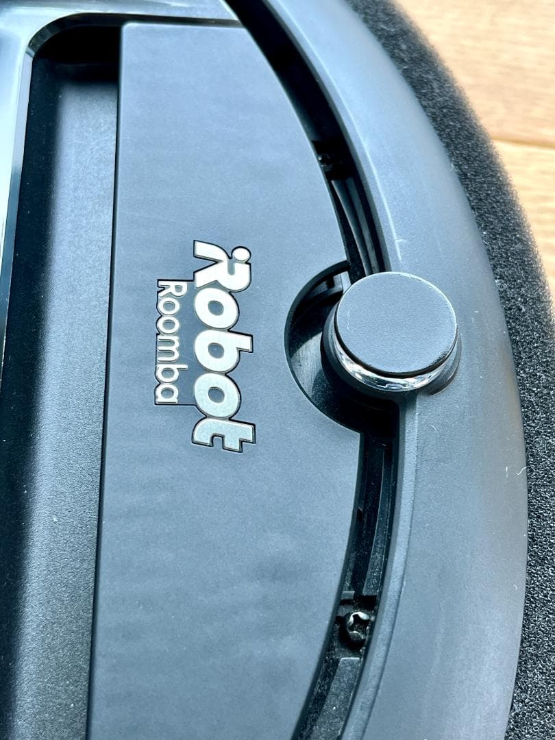 iRobot ルンバ i7（ロボット掃除機）