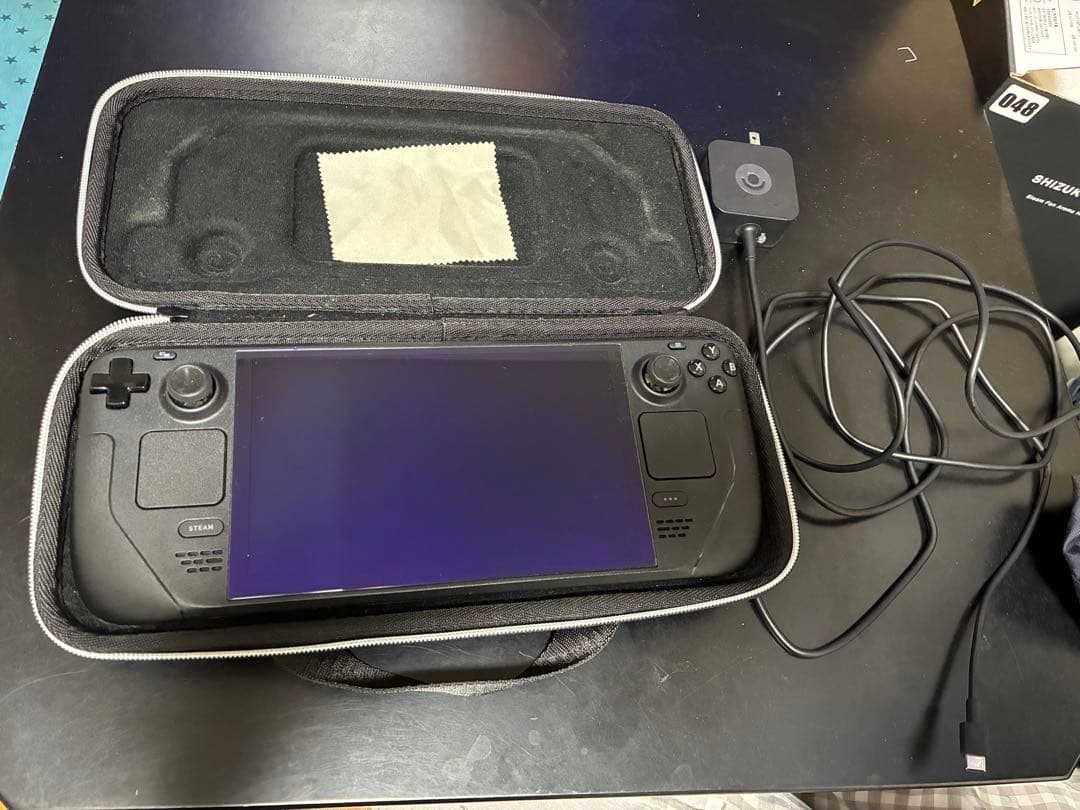Steam Deck OLED 512GBハードケース 充電器付き