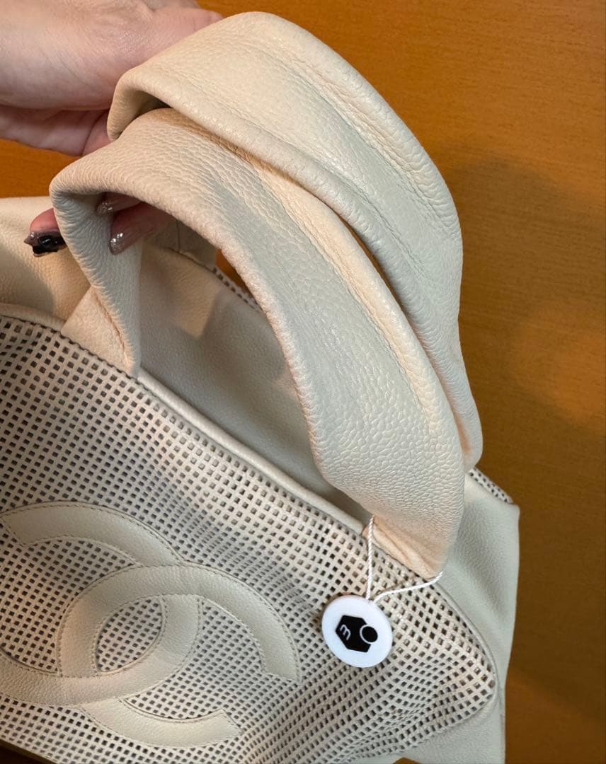 美品♡ シャネル パンチング デカココ ハンドバッグ キャビアスキン マトラッセ