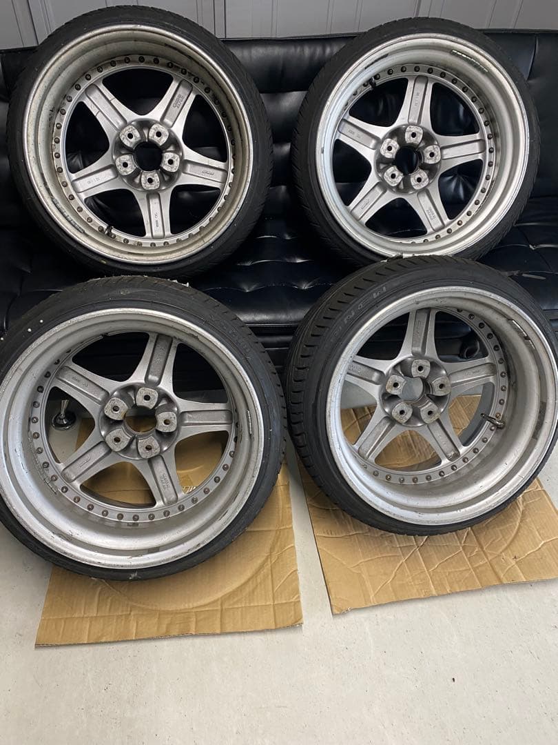 エクイップ　18インチ　9.5j10.5j work