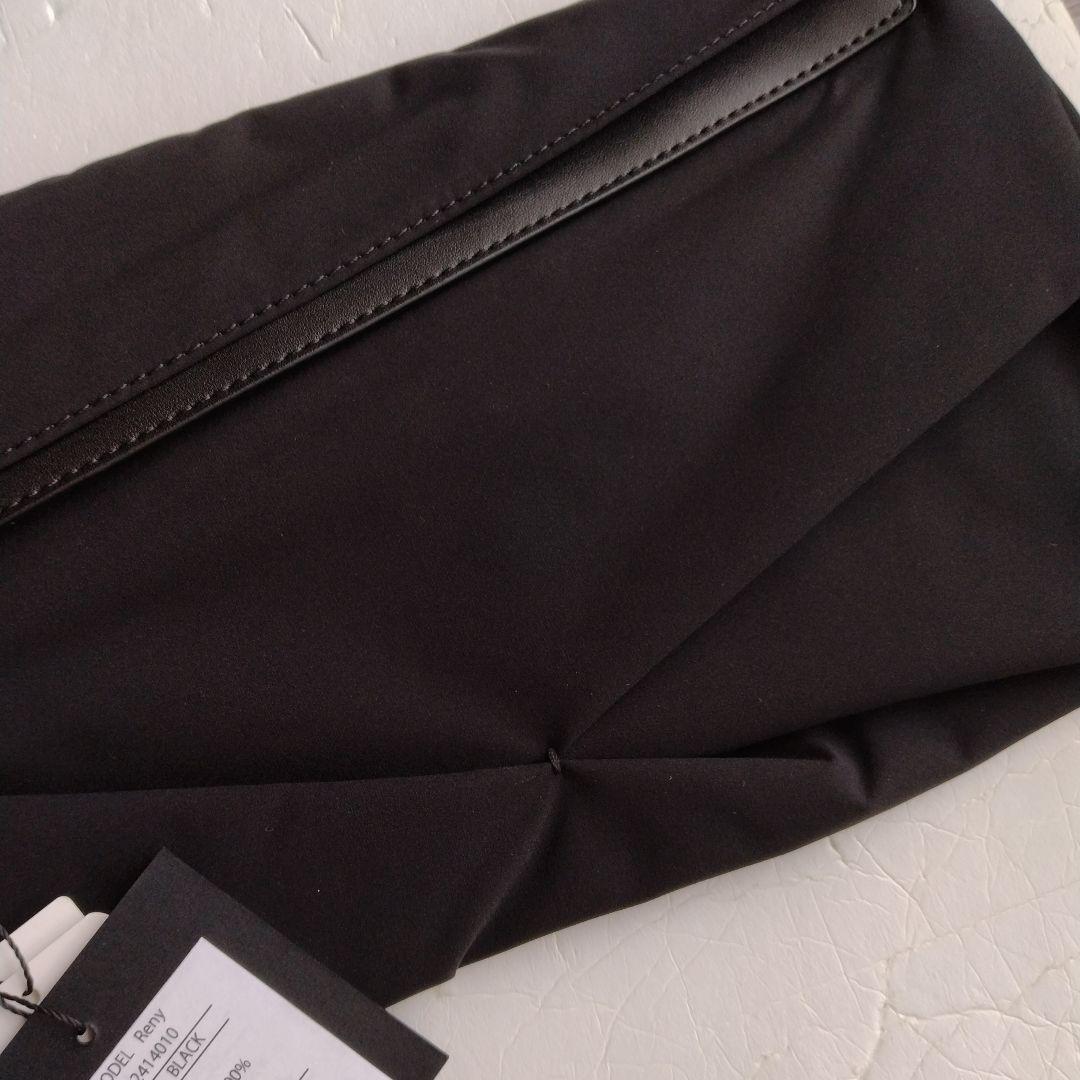 イアパピヨネ【c/est（シーエ）】ツイストボディバッグ/ウエストポーチ