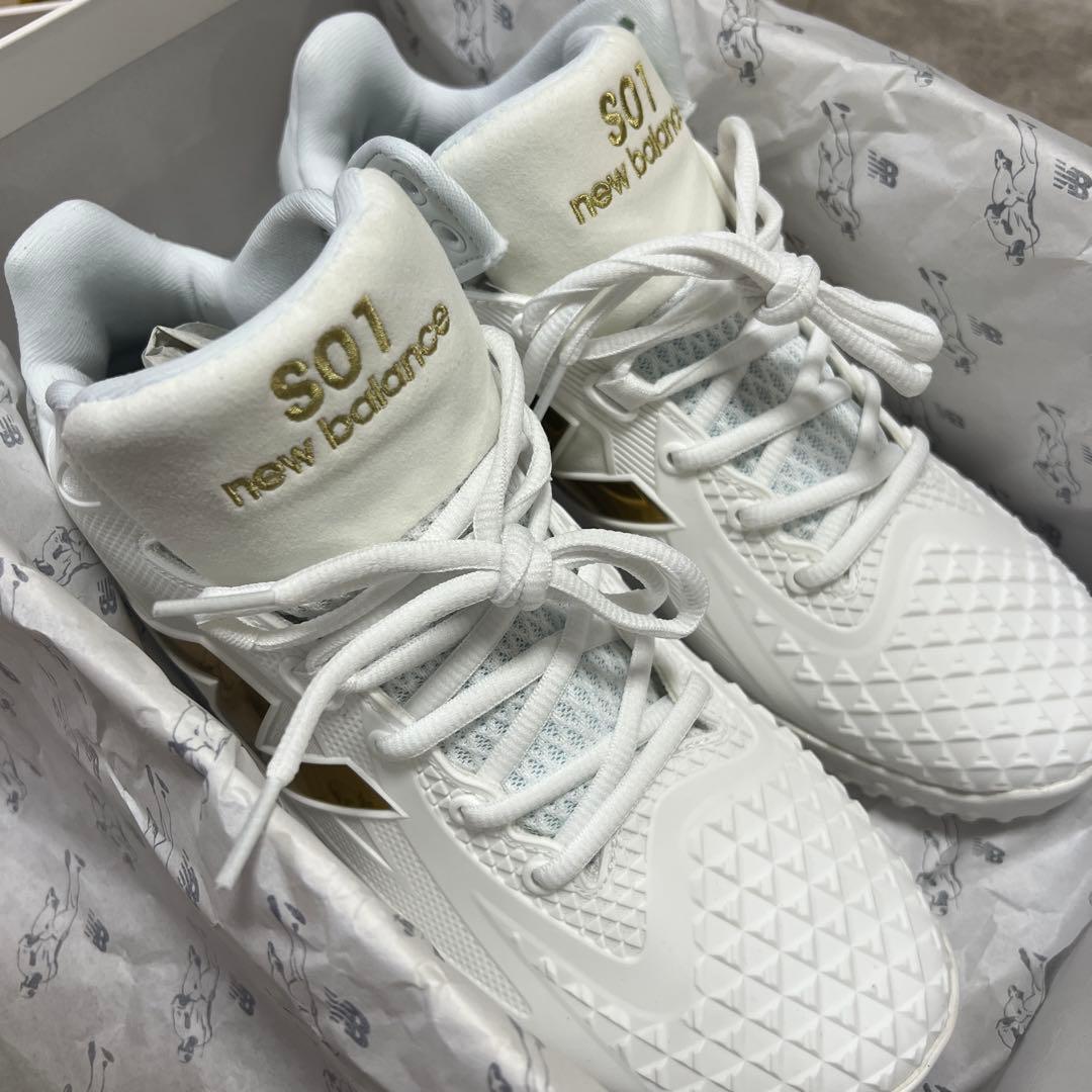 New Balance S01 トレーニングシューズ ホワイト/ゴールド