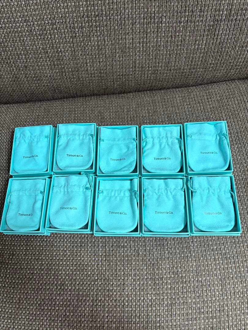 国内旧型　美品ティファニー空箱　巾着10セット