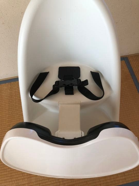 ベビービョルン　ハイチェア　ハーネス