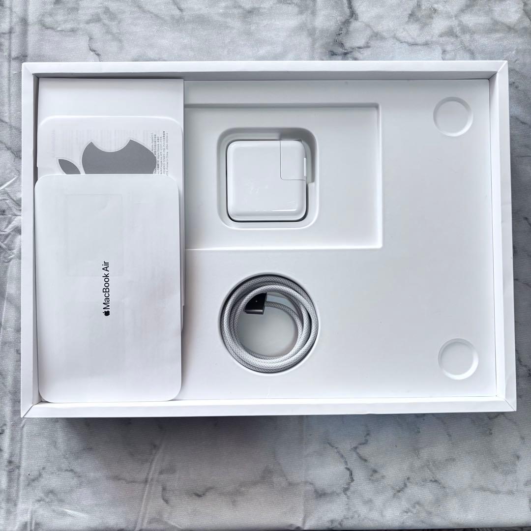 M2 MacBookAir 13インチ 2022 8GB/256GB