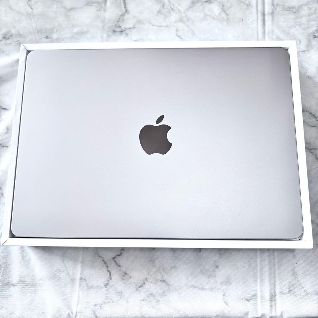 M2 MacBookAir 13インチ 2022 8GB/256GB