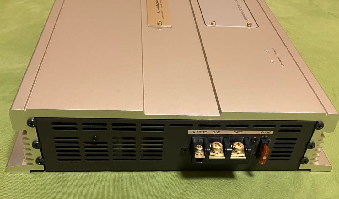 LUXMAN CM-2050 ラックスマン カーオーディオパワーアンプ①