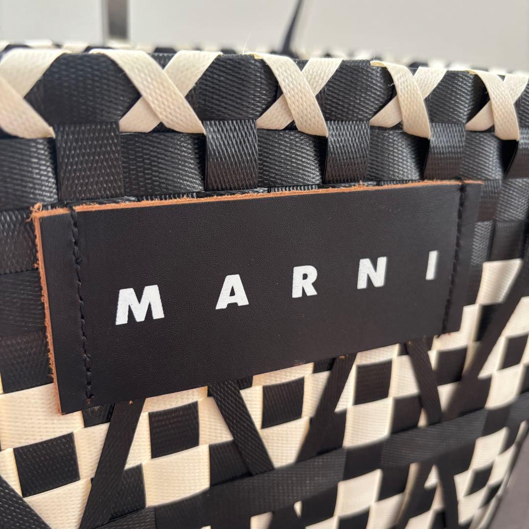 MARNI ブラック✖︎アイボリー 編み込み バスケットバッグ