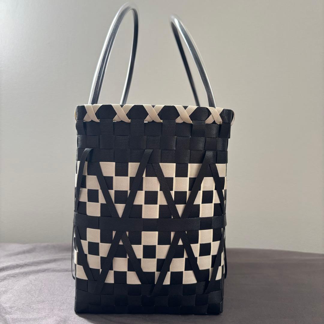 MARNI ブラック✖︎アイボリー 編み込み バスケットバッグ
