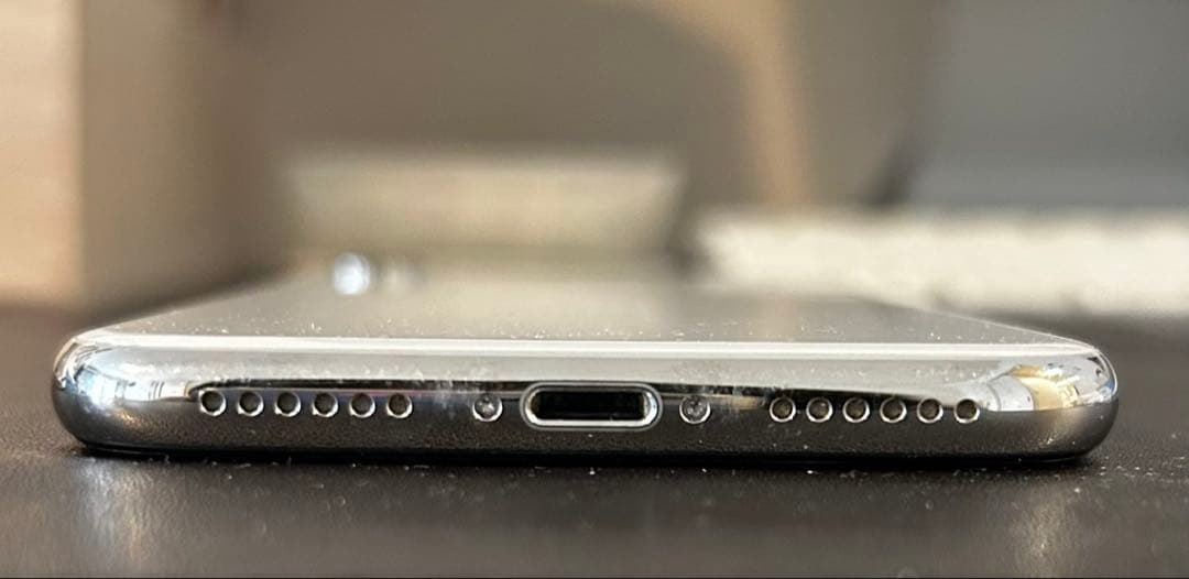 Apple iPhone X ホワイト 本体