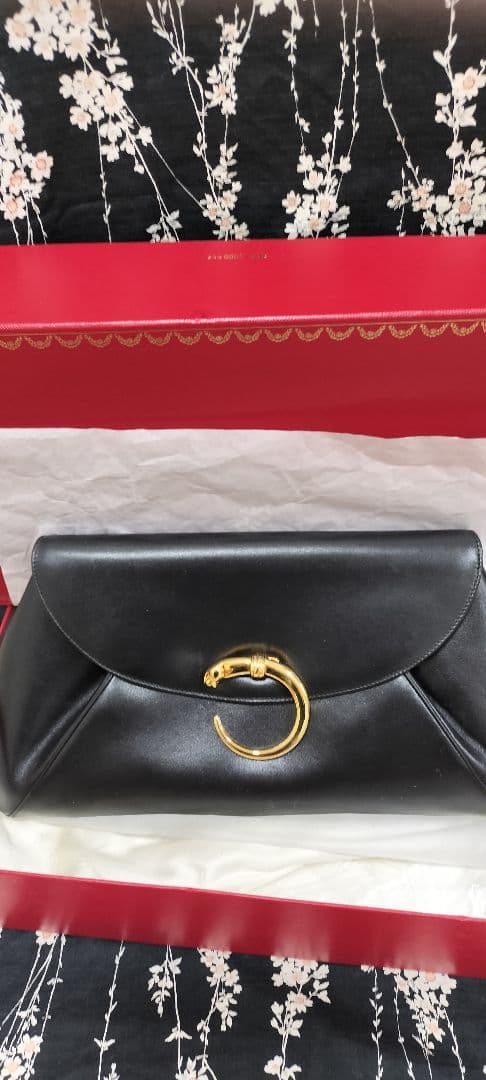 パンティール　クラッチバッグ、カード、財布、箱付き