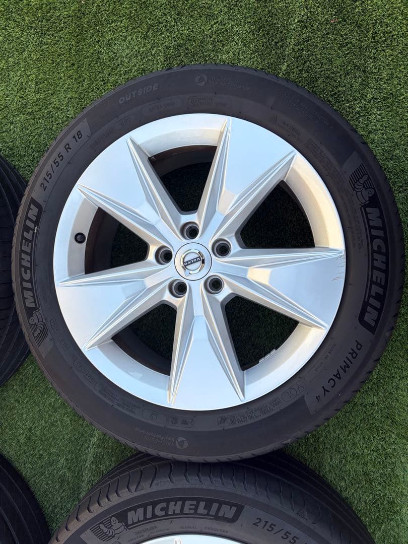 ※専用※ ボルボv60 クロスカントリー　215/55 R 18 1本