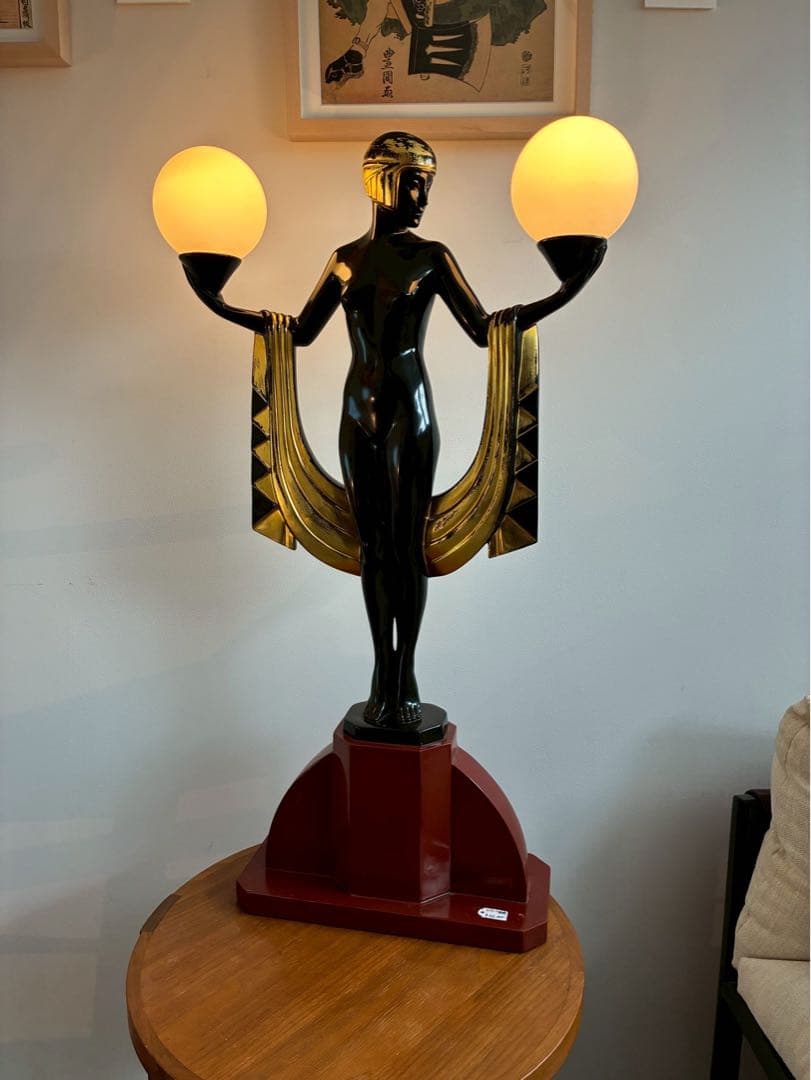アールデコスタイル女性像ランプ