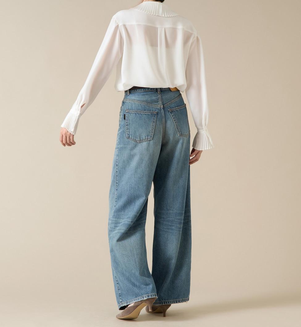 244 新品 martinique　マルティニーク プリーツカラーブラウス