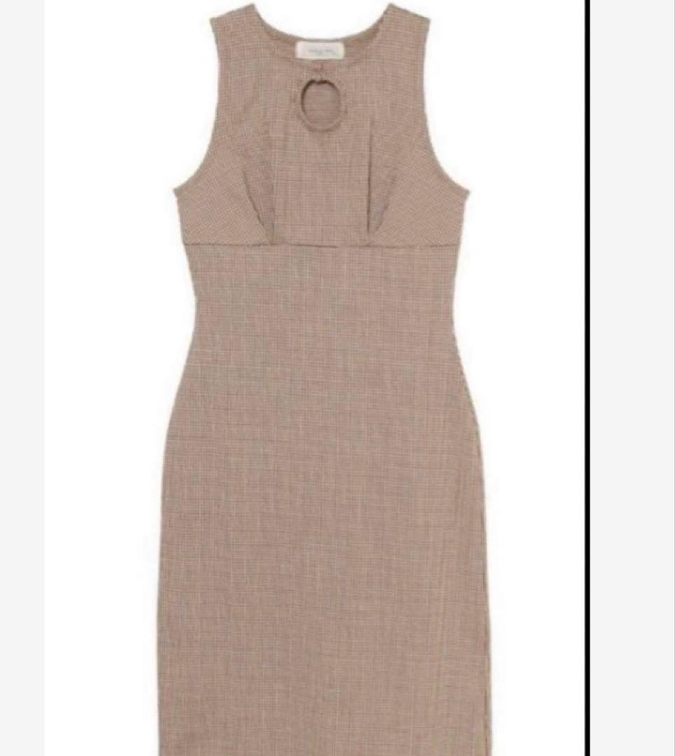 ワンピースベージュ