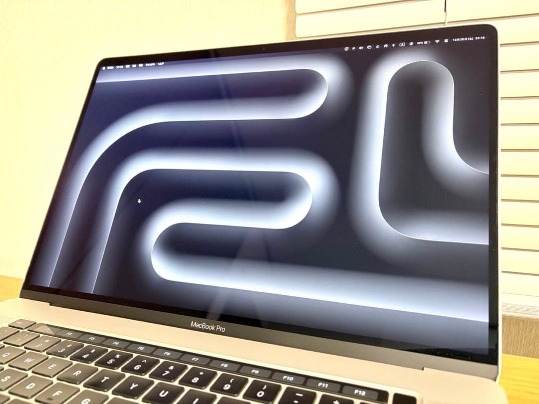 MacBookPro 16 2019 i7 メモリ16GB SSD512GB