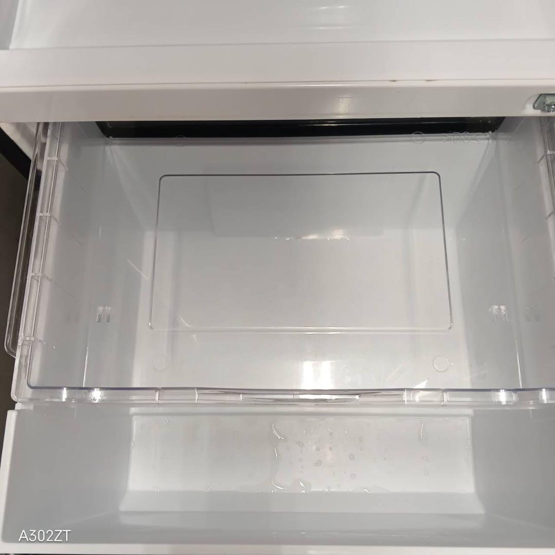 462 日立　大型冷蔵庫　300L強　小型　家庭用　右開き　自動製氷　3ドア