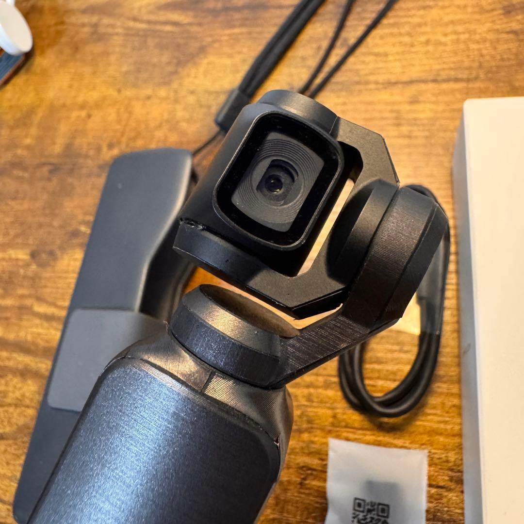 DJI OSMO Pocket 本体、ケース、Ulanziの広角フィルター