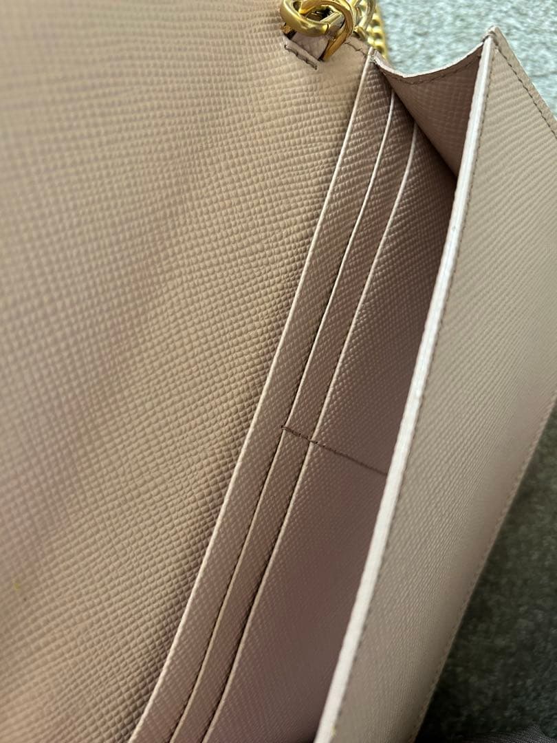 【新品・未使用】PRADA ピンク レザー ショルダーバッグ