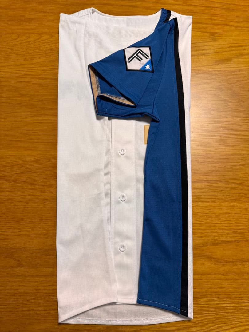 【最終値下げ】ファイターズ 清宮幸太郎ユニフォームSサイズ