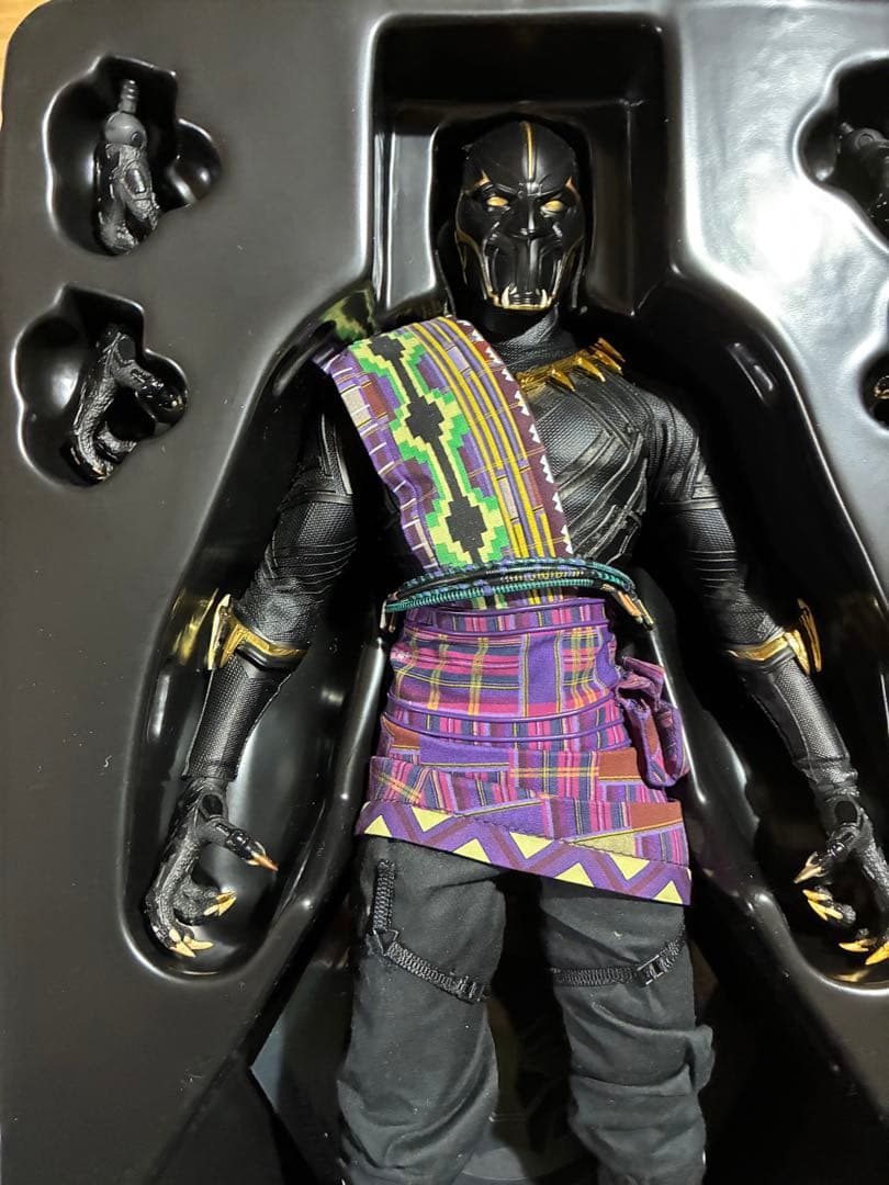 ブラックパンサー T'Chaka フィギュアmms487