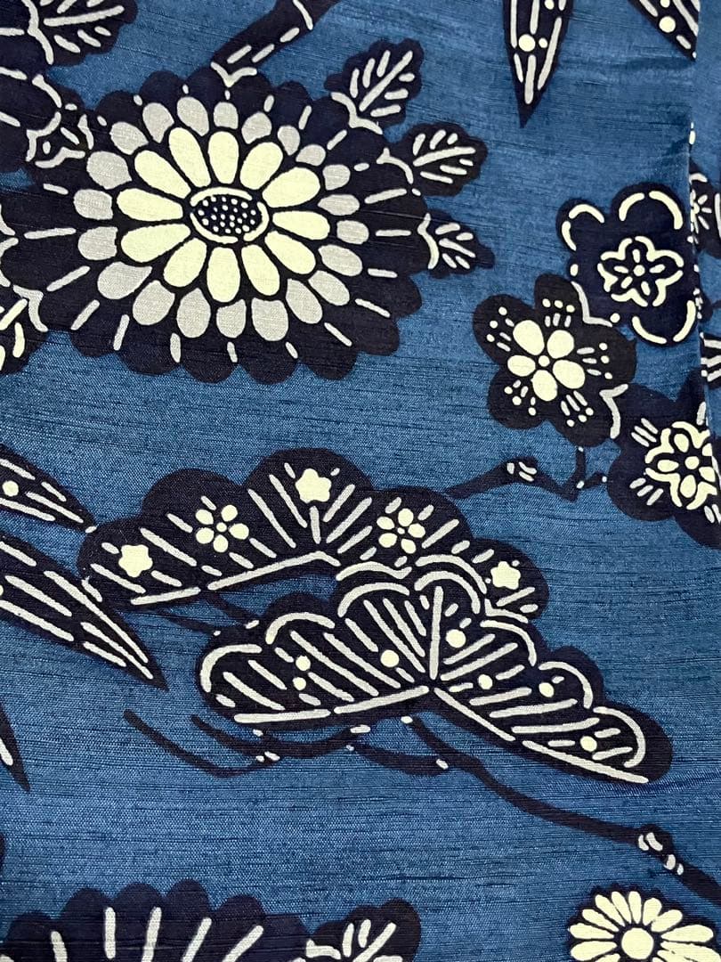 琉球藍型 琉球紅型紬 小紋 松竹梅 菊 落款 反端布 未使用 イ5835
