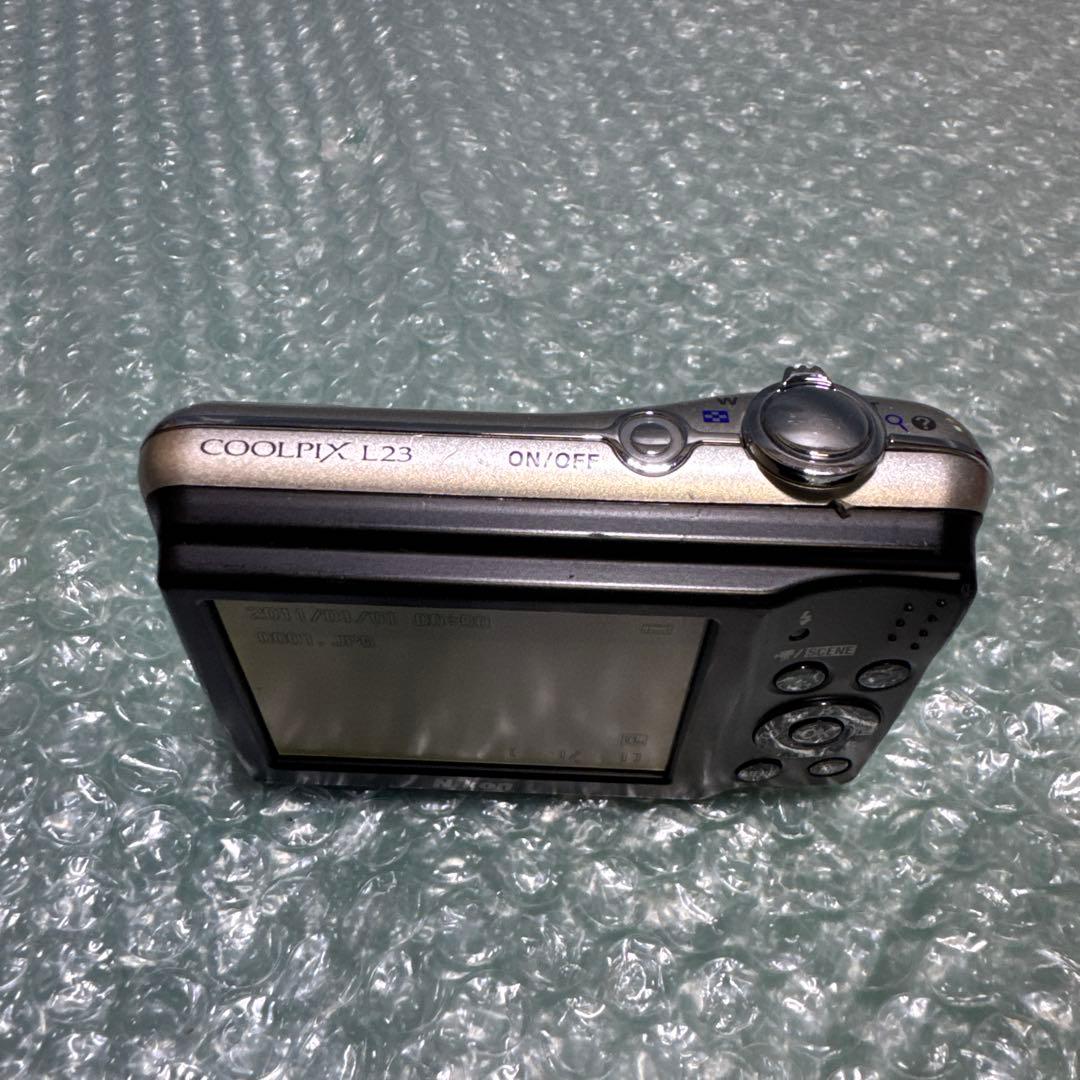 Nikon COOLPIX S3600 デジカメ