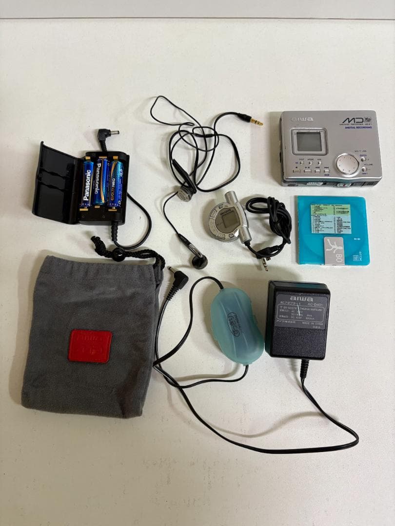 aiwa AM-F7 ポータブルMDプレーヤー レトロ家電