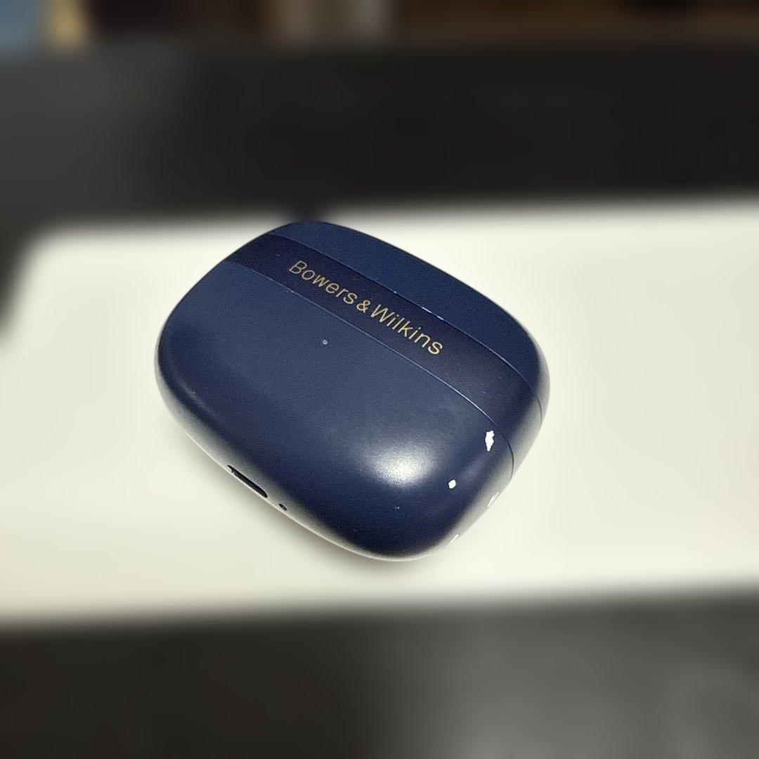Bowers & Wilkins ワイヤレスイヤホン ネイビー pi8