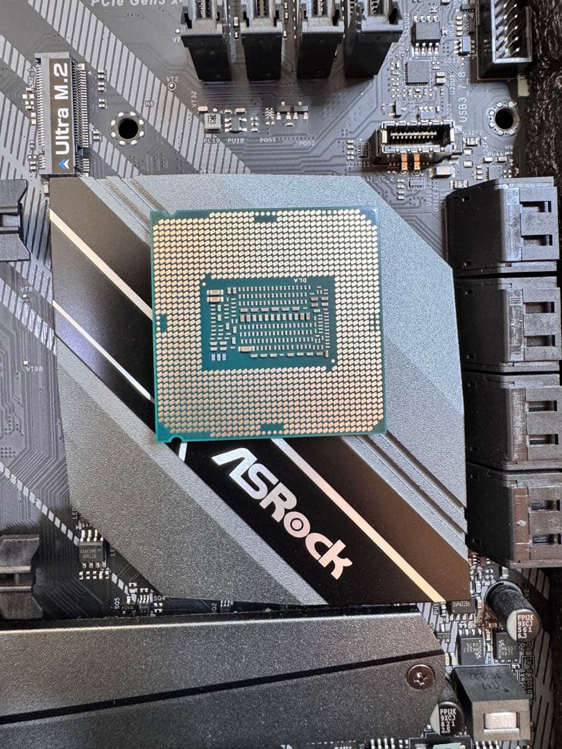 ASRockZ390Extreme4+i7 9700kメモリセット(動作確認済)