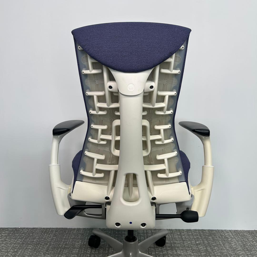 C エンボディチェア 最高級 ハーマンミラー グレー ホワイト Embody