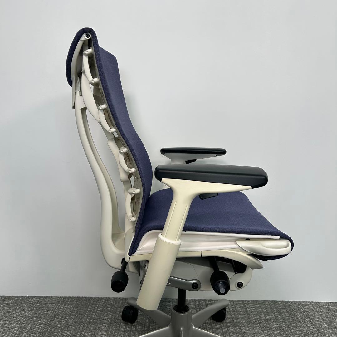 C エンボディチェア 最高級 ハーマンミラー グレー ホワイト Embody